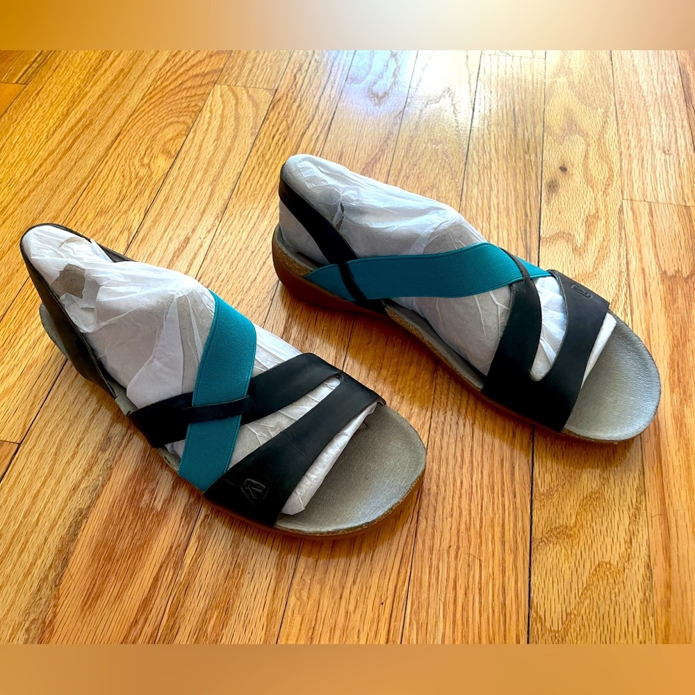 Keen Dauntless Strappy Sandal Sz 7